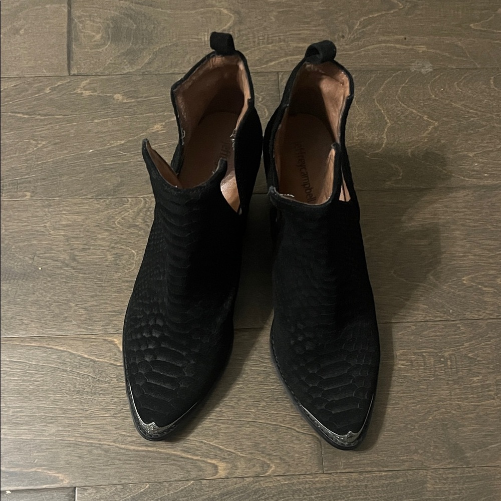 Jeffrey Campbell Elegant Black Textured Ankle Booties with side cutout